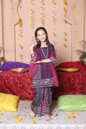 Lilac: A Royal Ensemble